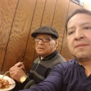 Meet your Posher, Carlos